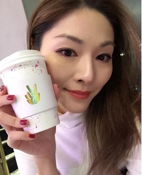 凯莉莉莉的照片