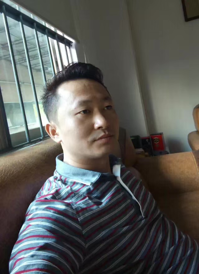猛的温柔的照片
