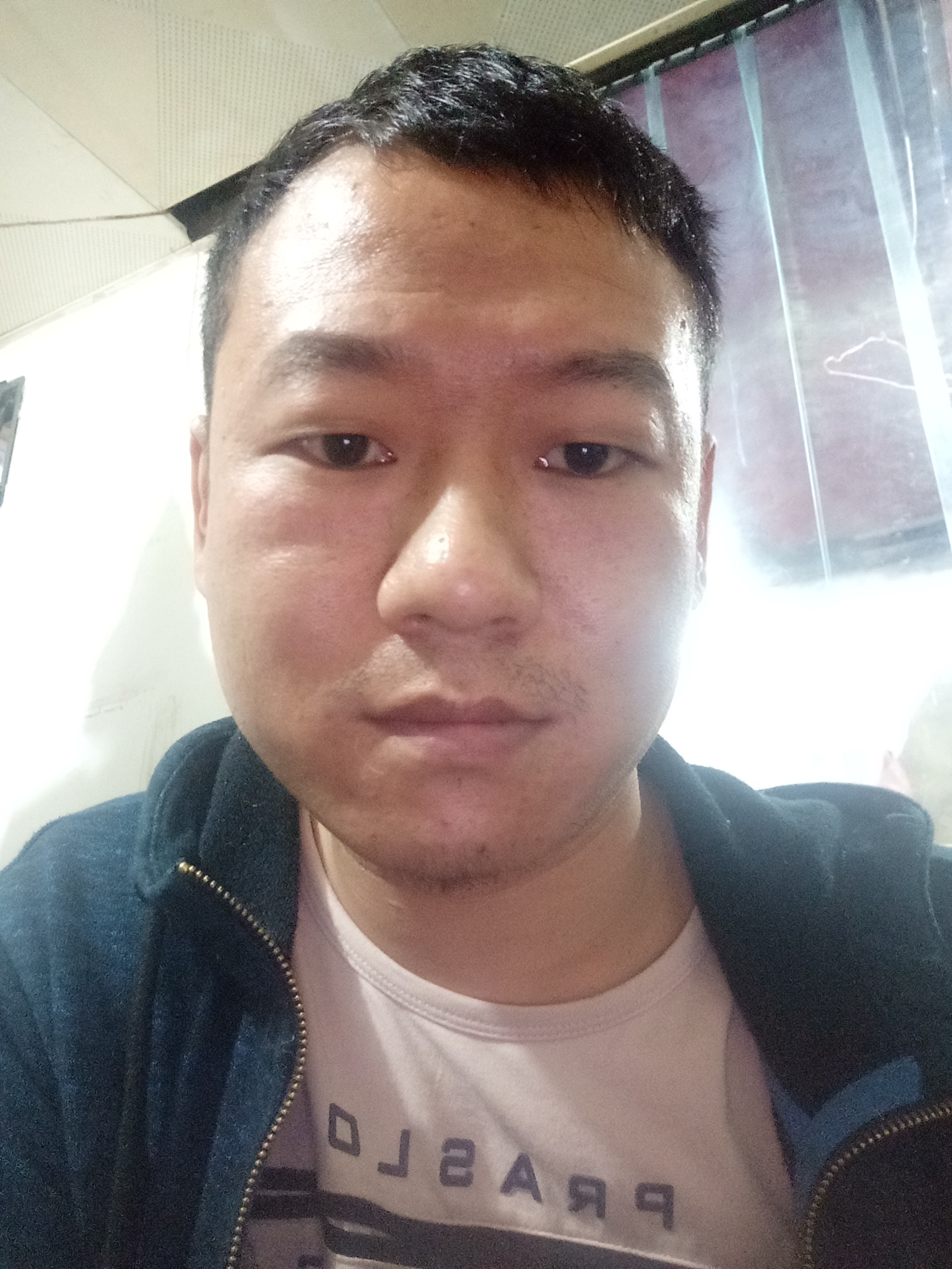 ll李华的照片