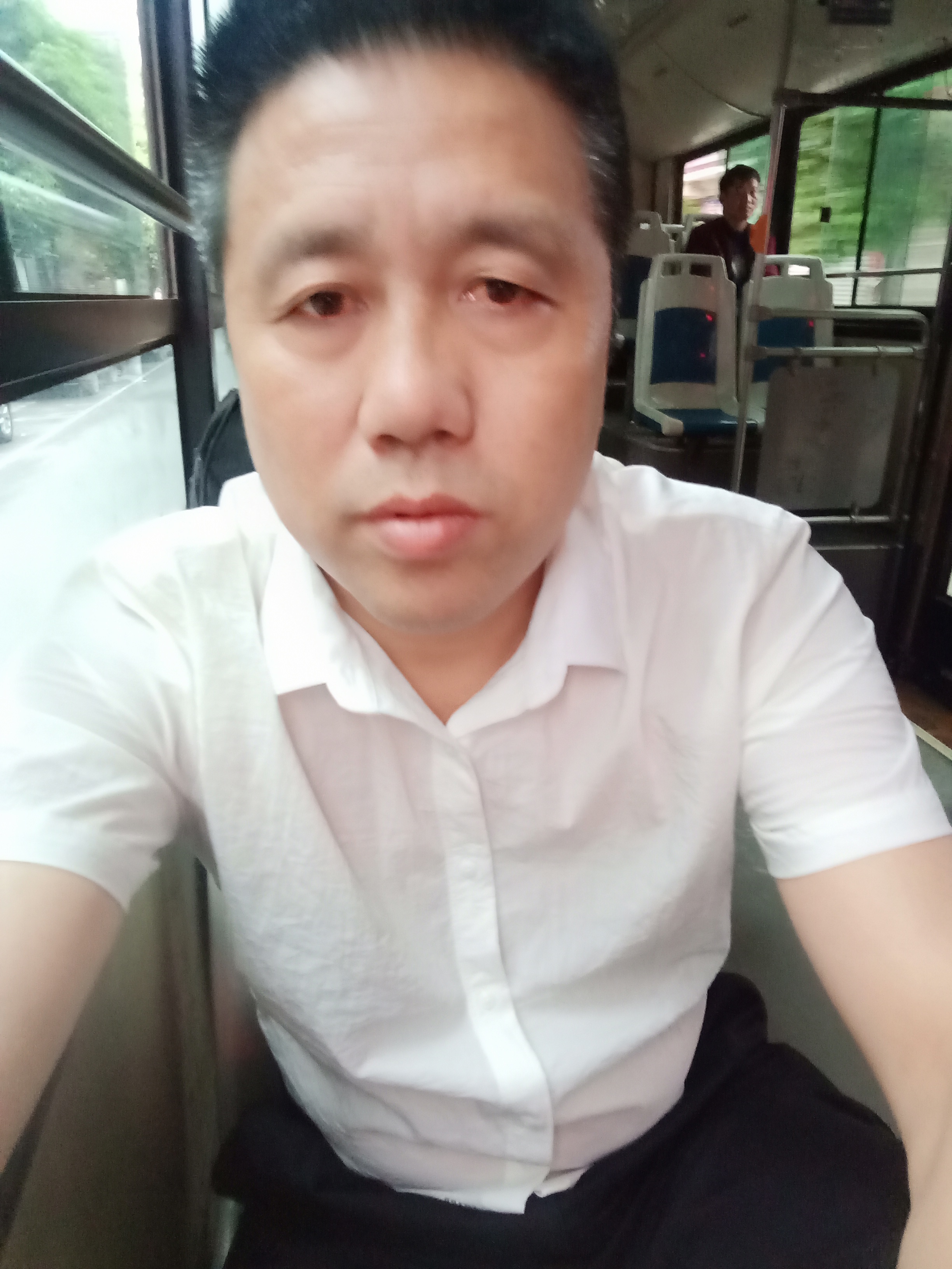 张仲周的照片