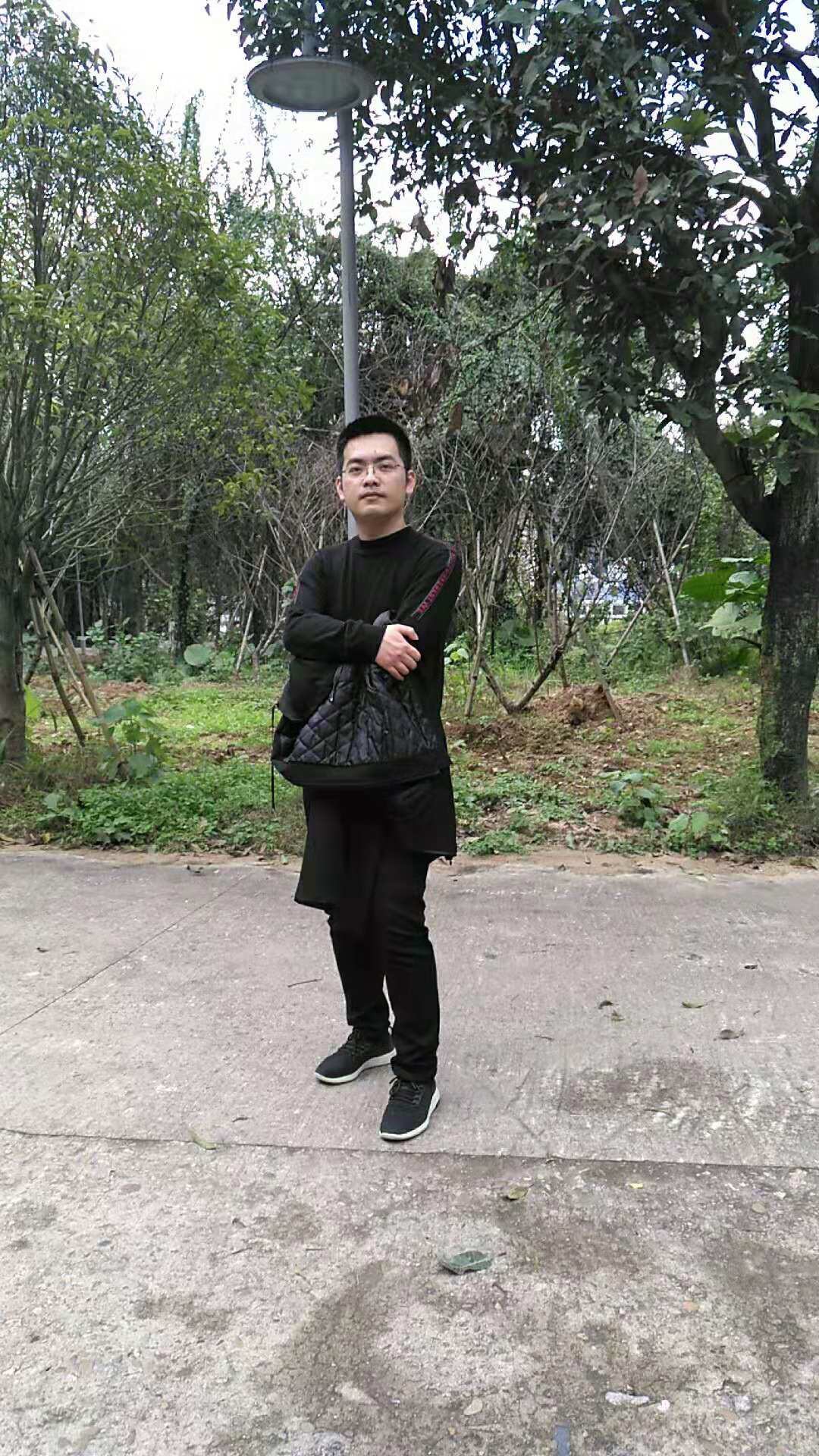 如左的照片