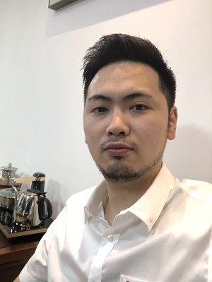 王华斌的照片