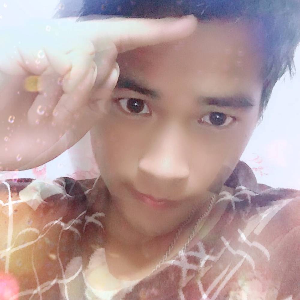 夜闯☄红灯区的照片
