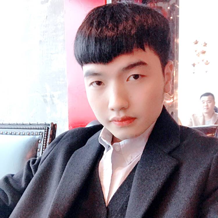 小表弟✌️的照片