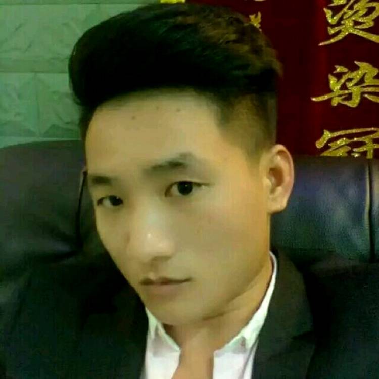 先扶我进草丛的照片