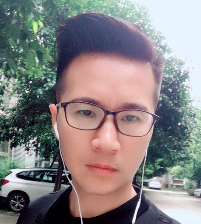 冯少型男的照片