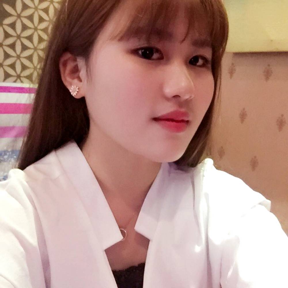 Angela大大的照片