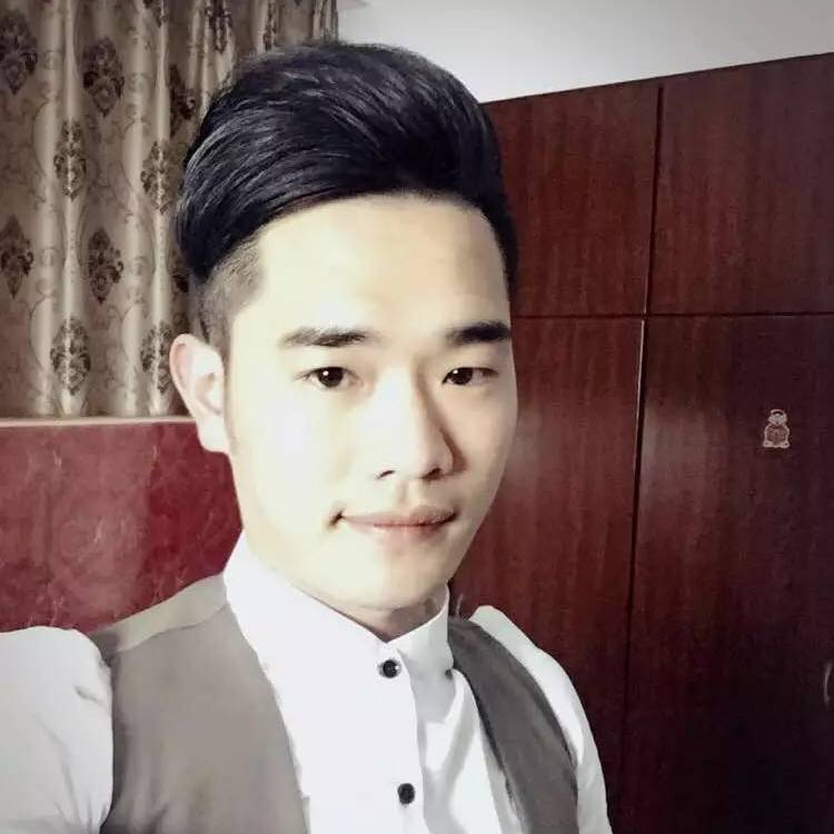长的一般,钱不多的照片
