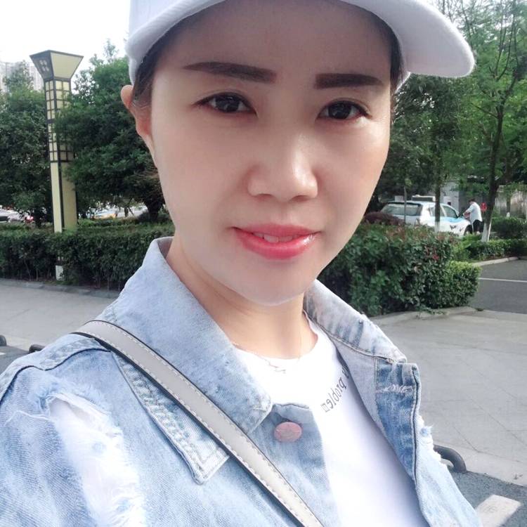 候蓉的照片