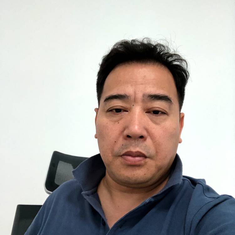 单纯灯泡的照片