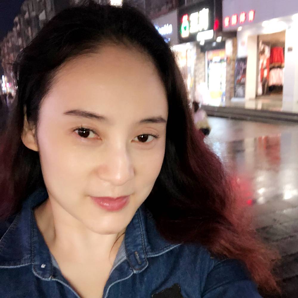 灵姐姐的照片