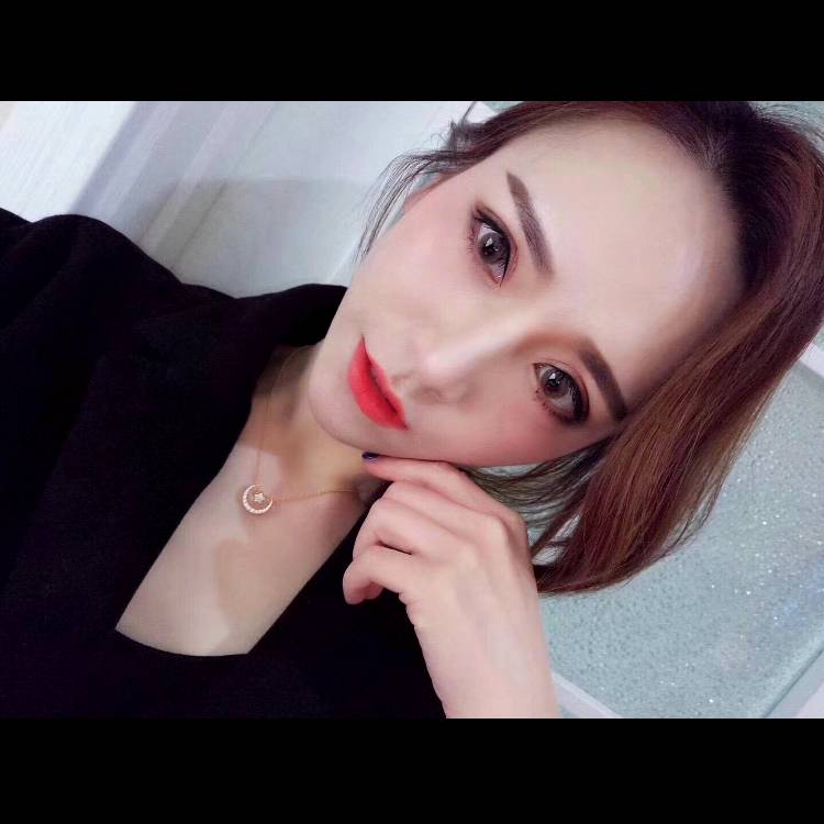 璐小跳的照片