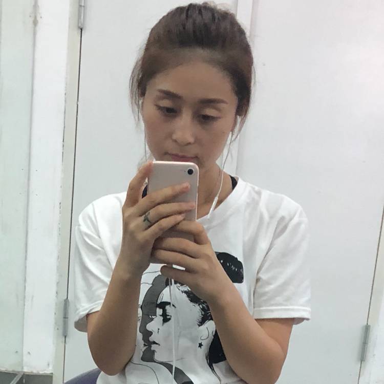 思奇胖嘟嘟的照片