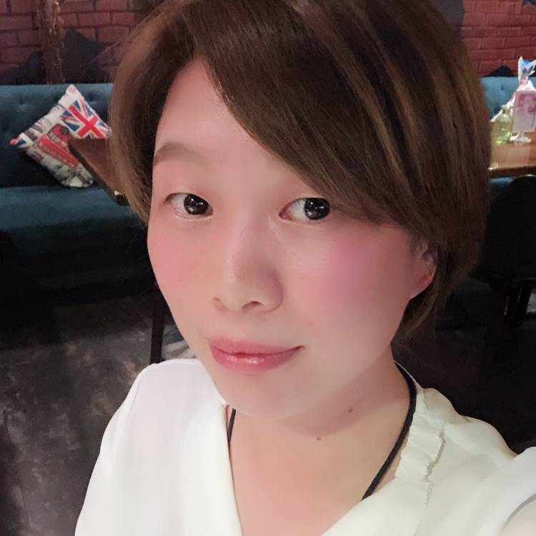 栩彤的照片