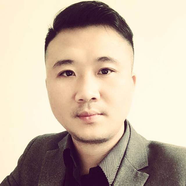 YL假装的很好的照片