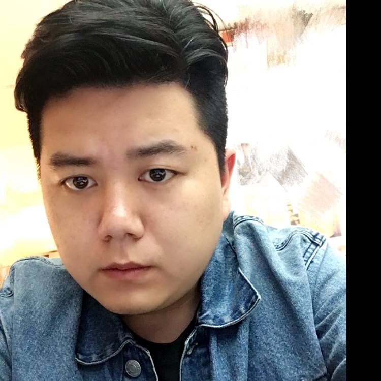 乔斯托洛夫斯基的照片