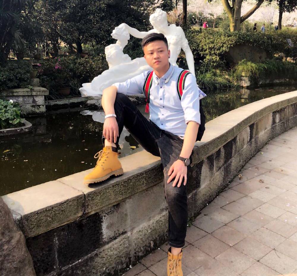 高高草莓的照片