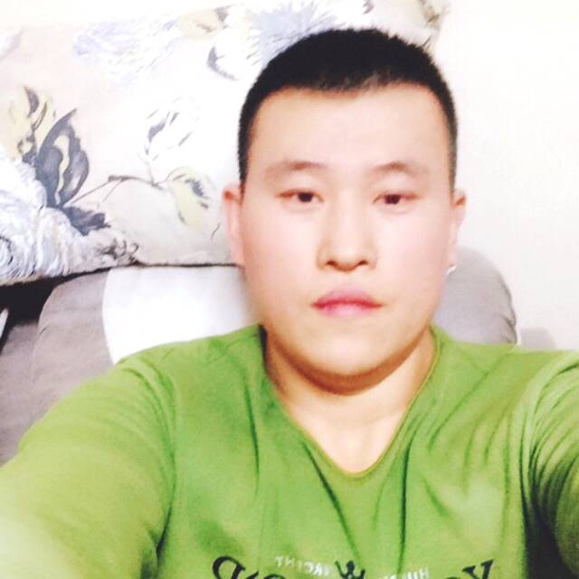 琥珀蜜蜡的照片