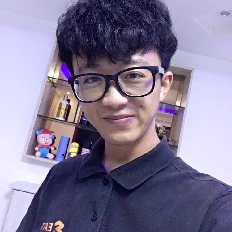 小周哥哥的照片