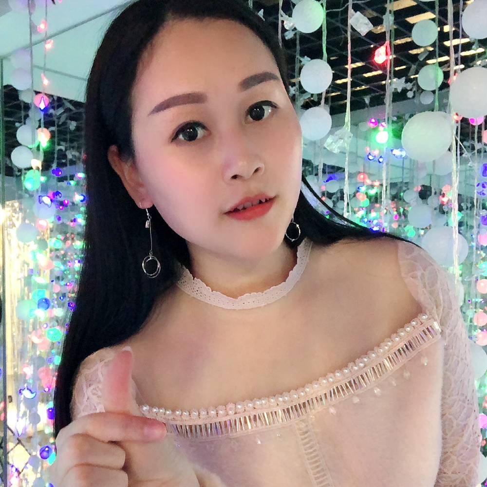 都说深情不及久伴的照片