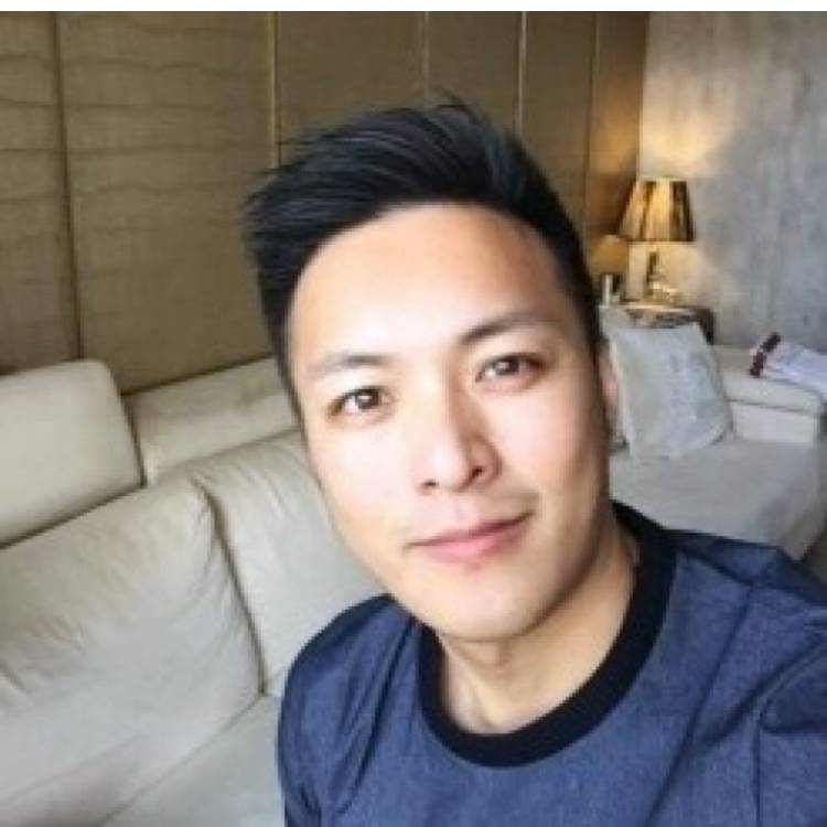 奔跑的溜肉段的照片