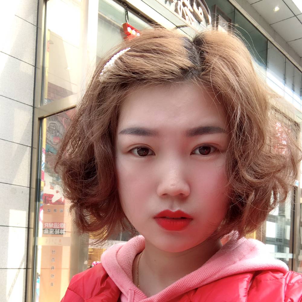 11红红的照片