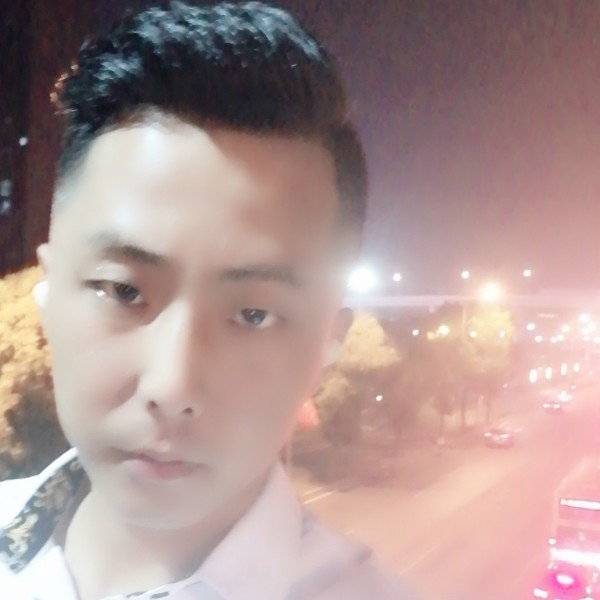 佳偉的照片
