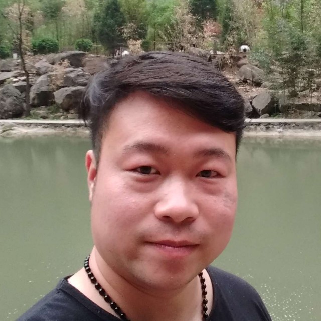 害羞倾心断夏的照片