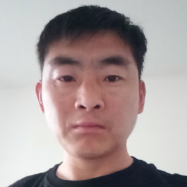 香烟爱笑的照片