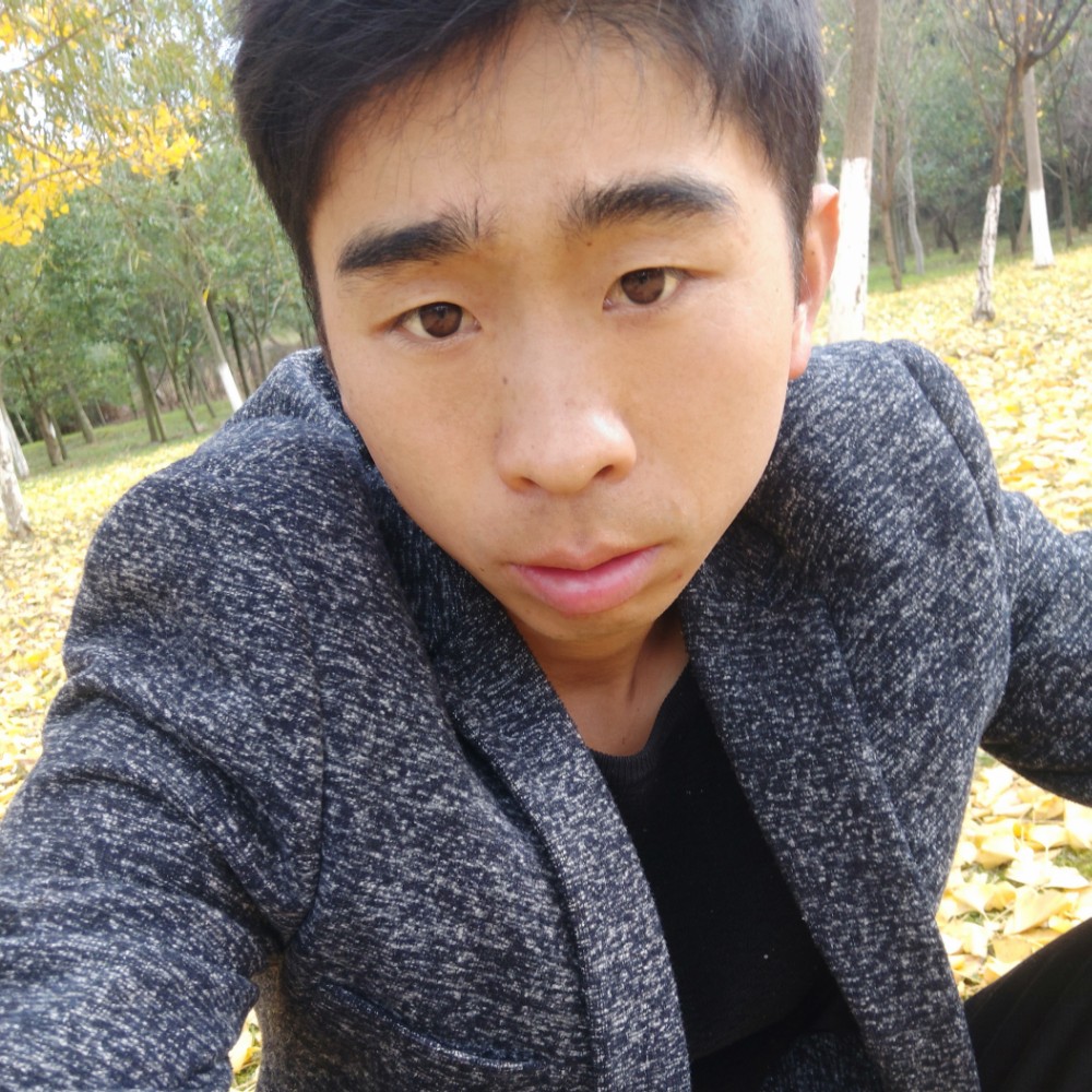 英勇泪了大叔的照片