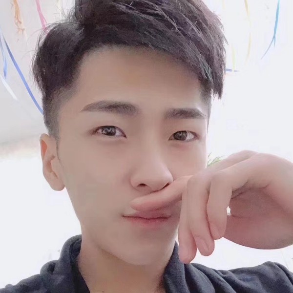 西装爱恋诚心的照片