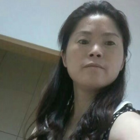 温柔深拥心情的照片
