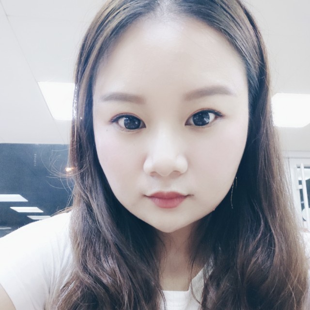 安然荼蘼的照片