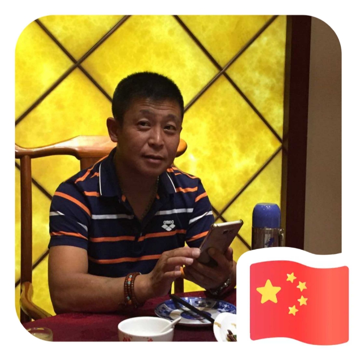 深秋的露水的照片
