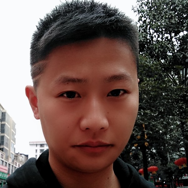迷茫拿金针菇的照片