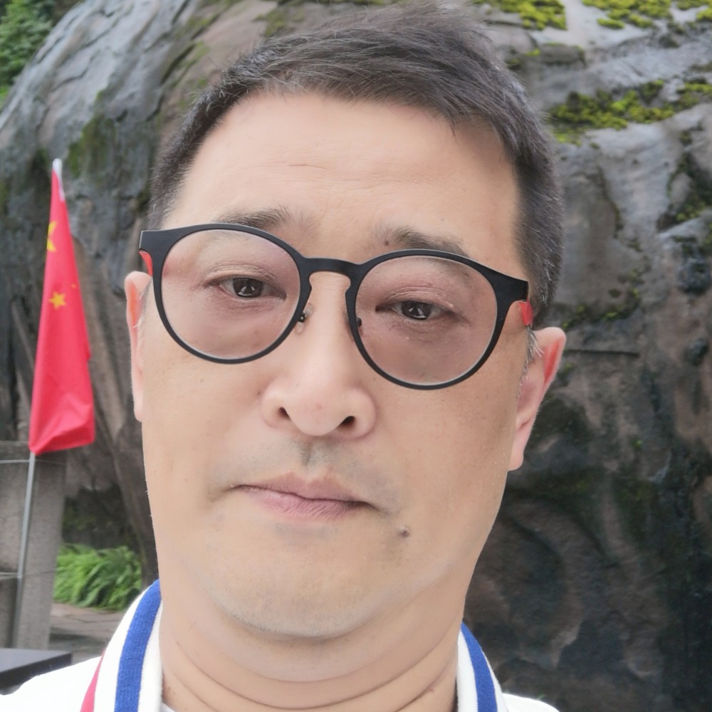 大炳伟华的照片