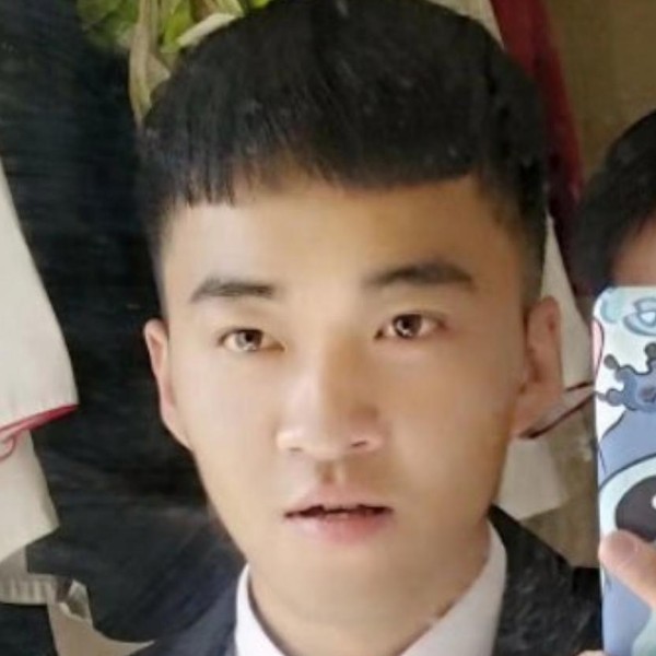 钥匙回首烂漫的照片