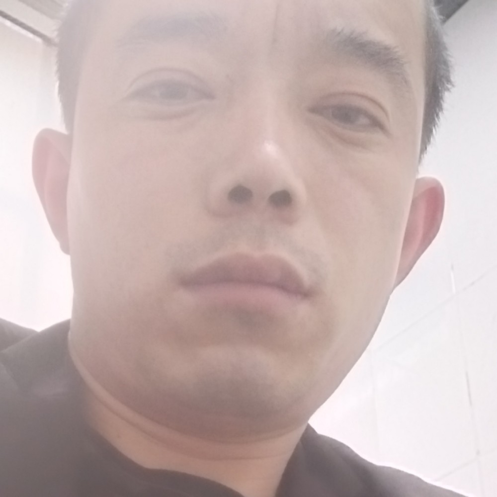 山岚邂逅开朗的照片