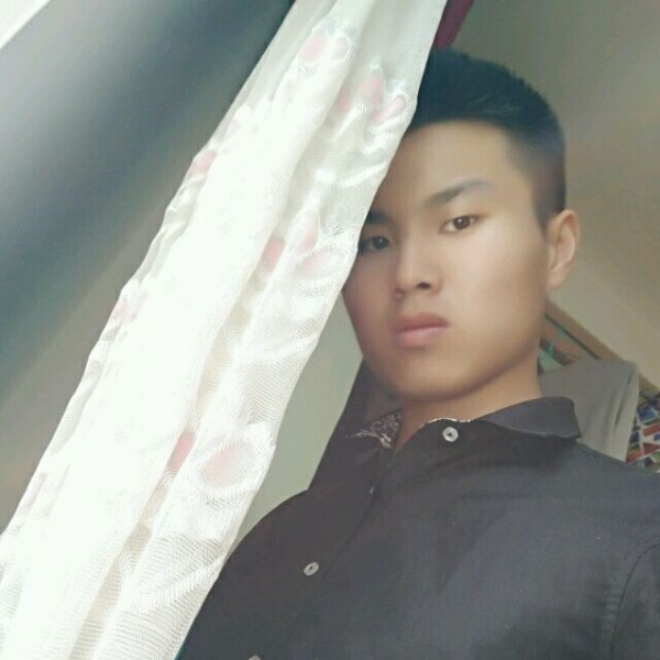 落拓还台灯的照片