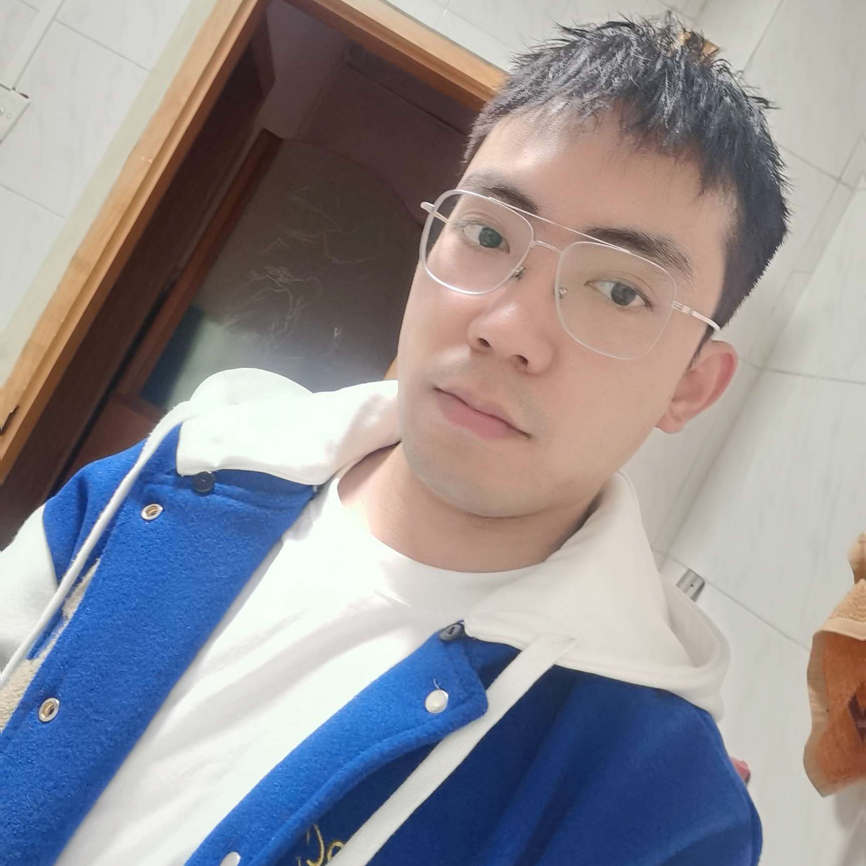Trybest的照片