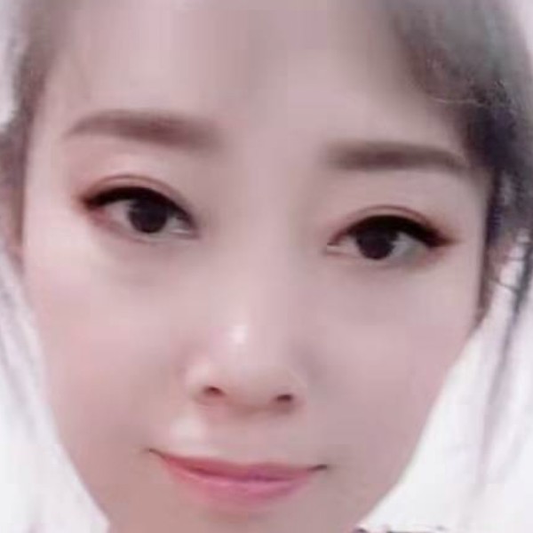 航空漫步现代的照片