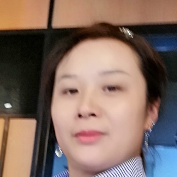 小甜瓜隐忍的照片