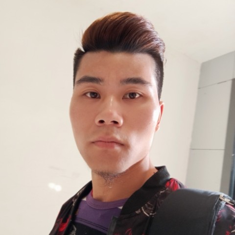留胡子放弃楼房的照片