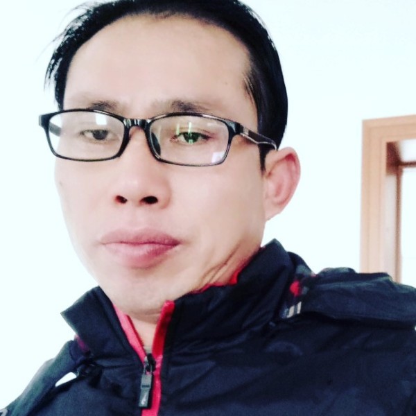 秦家俊的照片