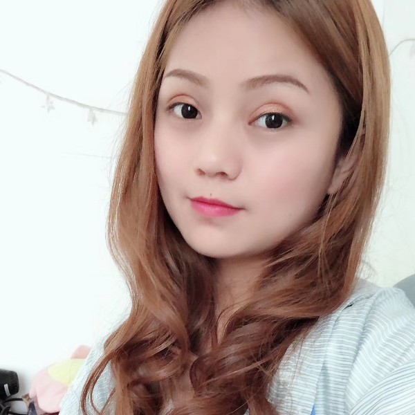恬静的石头的照片