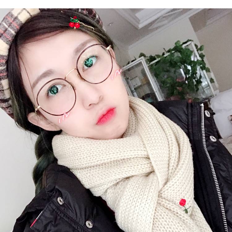 雾岛董香的照片