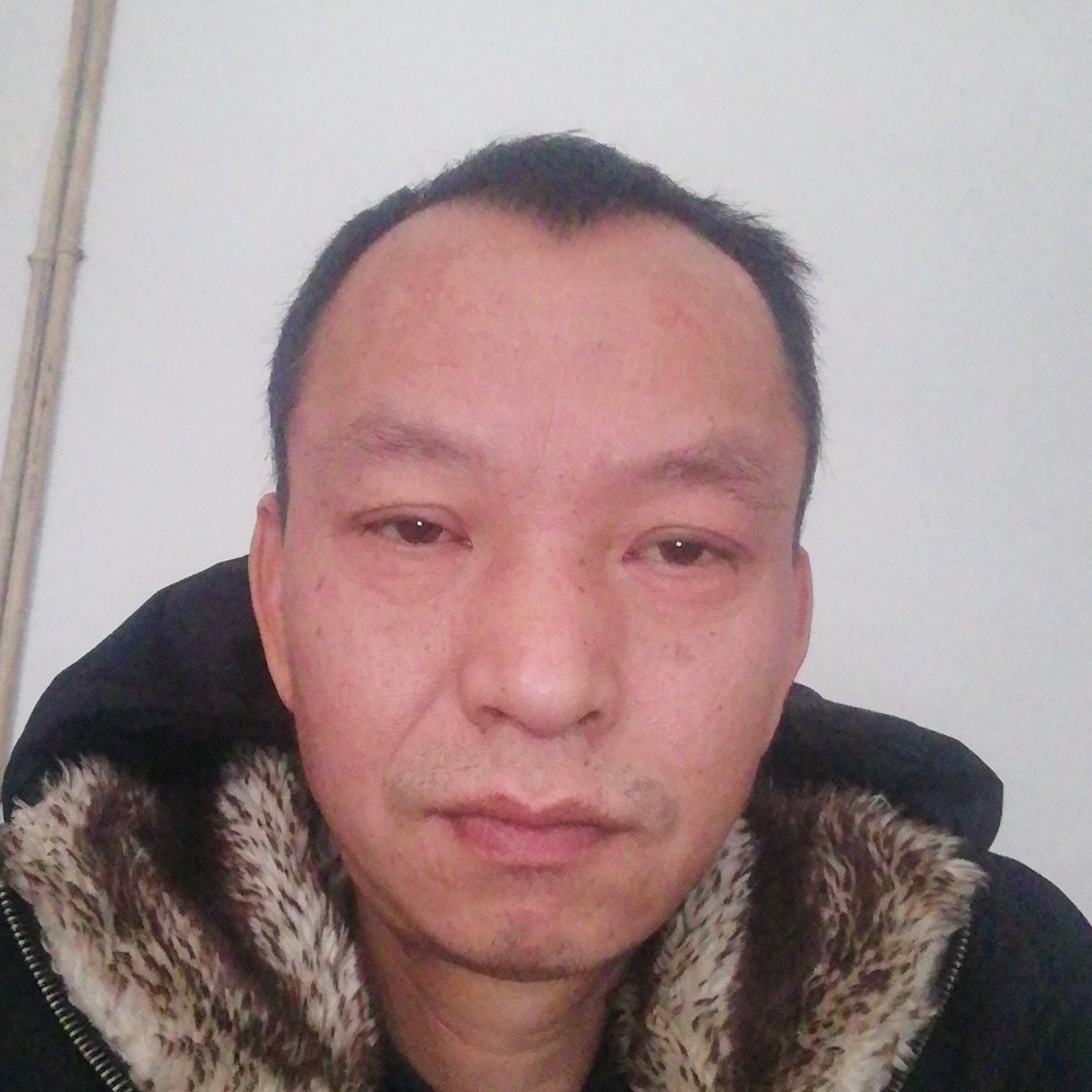 想人陪等待冥王星的照片
