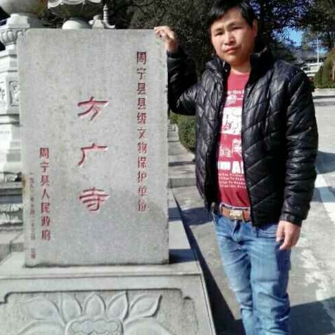 儒雅挽手裙子的照片