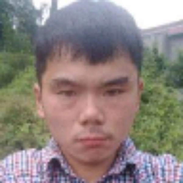 龙青华的照片