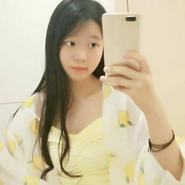 白云拾忆复杂的照片